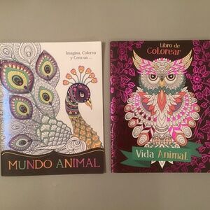 Lot of 2 Spanish Animal coloring books